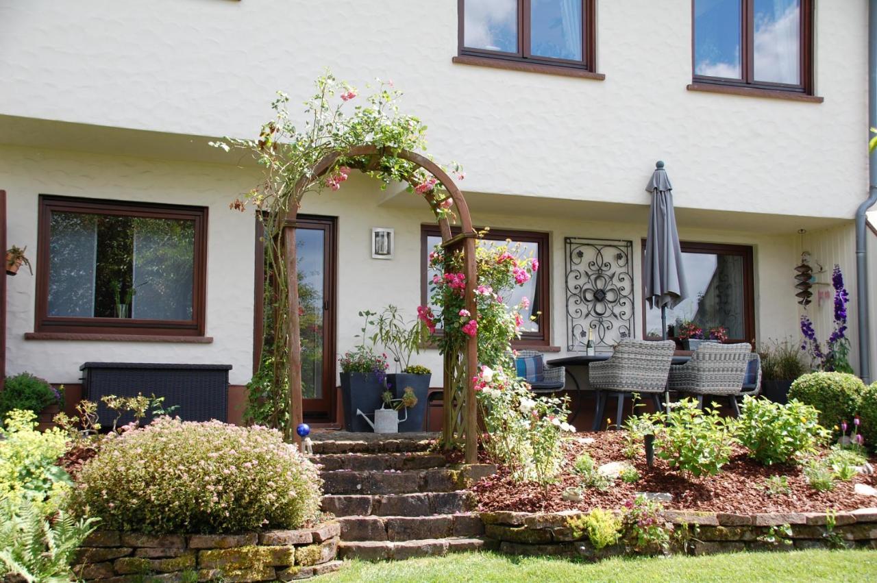 Ferienwohnung Hoffmann Osburg Buitenkant foto